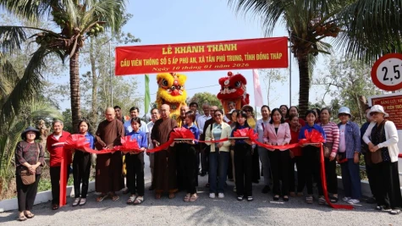 Tan Phu Trung commune inaugurates Vien Thong Bridge No. 5.