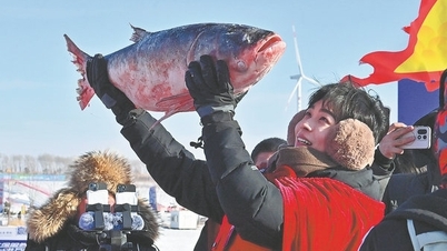 China eröffnet die Eisfischsaison.
