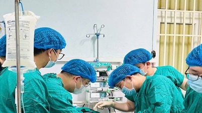 Všeobecná nemocnice v severní horské oblasti provincie Quang Nam zachránila pacienta s těžkým kardiogenním šokem pomocí techniky VA-ECMO.