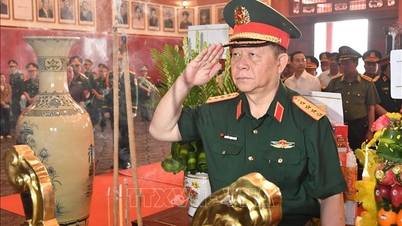 Ο στρατηγός Nguyen Trong Nghia επισκέπτεται και εργάζεται στην επαρχία An Giang.