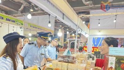 Sept équipes d'inspection seront mises en place pour lutter contre la contrebande et l'accaparement pendant le marché des fêtes du Têt 2026.