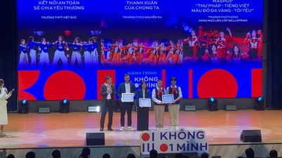 Dari "Not Alone" 2025 hingga komitmen jangka panjang untuk ruang digital yang aman.