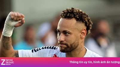 Neymar hạ mình ở tuyển Brazil