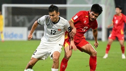 Pelatih Kim Sang Sik memberikan peringatan kepada tim U23 Vietnam menjelang pertandingan melawan tim U23 Arab Saudi.