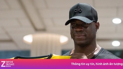 Balotelli thoát cảnh thất nghiệp