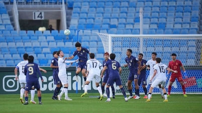 CĐV Thái Lan nhắc tên U23 Việt Nam sau khi đội nhà vất vả cầm hoà U23 Iraq