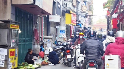 فوراً بازار موقت خیابان فائو دای لانگ را برچینید.