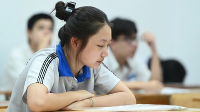Když studenti čekají na třetí zkoušku pro vstup do desáté třídy, volí přístup „lepší se učit špatně, než něco zmeškat“.