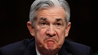 Ο πρόεδρος της Fed αντιμετωπίζει απροσδόκητα ποινική έρευνα.