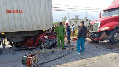 Un camion porte-conteneurs provoque un carambolage sur la route nationale 1 ; une voiture est écrasée.