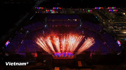 Quang Ninh: Rozdano bezpłatne bilety na koncert zorganizowany z wykorzystaniem nowoczesnych technologii z okazji XIV Kongresu Narodowego.
