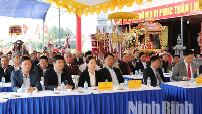 딘루오이 국립 역사문화기념물 전통 축제