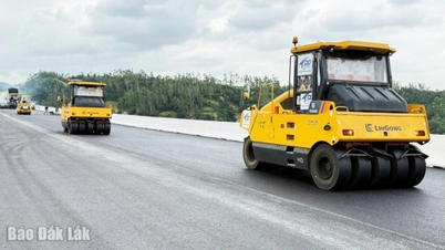 100 % av huvudsträckan av motorvägen Quy Nhon – Chi Thanh har asfalterats.