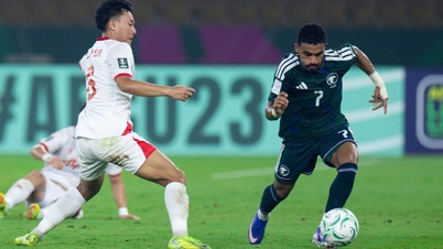 صحيفة سعودية تشيد بالمنتخب الفيتنامي تحت 23 سنة: "استحقوا الفوز لأنهم كانوا أذكياء للغاية وأظهروا مستوى رفيعاً".