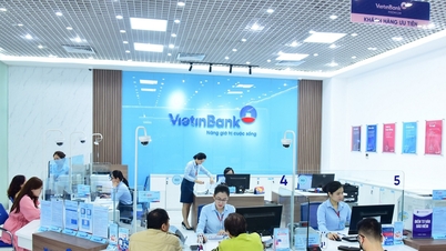 A series of banks report large profits, Sacombank falters.