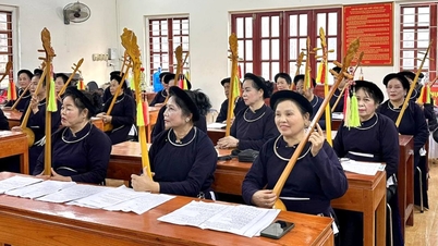 Hơn 100 học viên tham gia lớp truyền dạy hát Then - đàn Tính - hát dân ca - Báo Cao Bằng điện tử