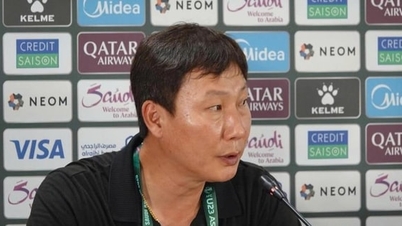 HLV Kim Sang Sik: "U23 Việt Nam muốn viết tiếp kỳ tích tại tứ kết"
