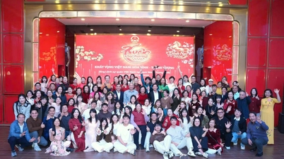 Lang Son eyaletinden gelen heyet, Çin'in Guangxi eyaletinin Nanning şehrinde düzenlenen "Toplumsal Tet Bayramı - Vatan Baharı 2026" programına katıldı.