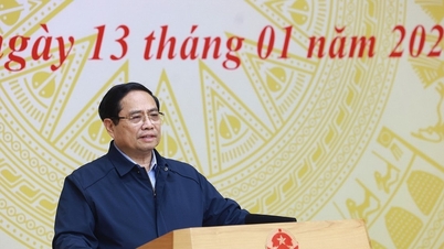 ファム・ミン・チン首相が住宅政策と不動産市場に関する中央指導委員会の第5回会議を主宰した。