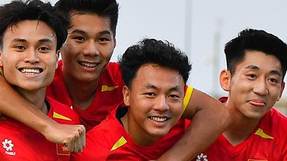 Medan tränare Kim Sang-sik roterar sin taktik har han fortfarande två spelare från Vietnams U23-landslag "reserverade".