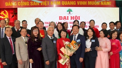Hong Ha Mahallesi Yaşlı Vatandaşlar Derneği'nin kurucu kongresi büyük bir başarıyla sonuçlandı.