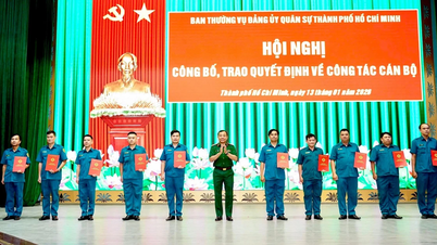 Dowództwo Ho Chi Minh City wzmacnia zespół oficerów wojskowych na szczeblu gminy.