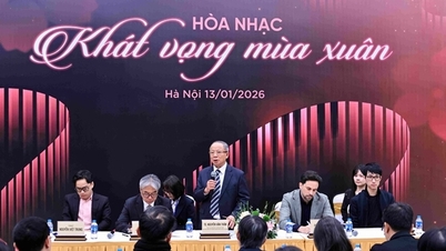 Eric Lu, pemenang Kompetisi Piano Chopin Internasional, tampil untuk menyambut Kongres Nasional Partai ke-14.
