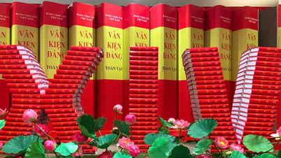 Retipărirea multor publicații speciale despre președintele Ho Și Min.