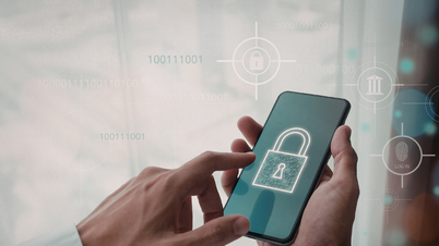 С 1 марта смартфоны, на которых больше нельзя использовать банковские приложения, станут недоступны.