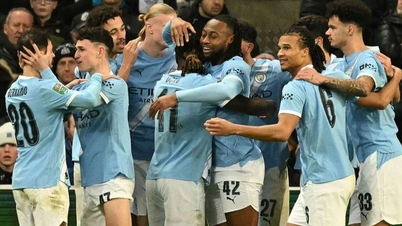 Semenyo tỏa sáng, Man City đặt một chân vào chung kết Cúp Liên đoàn Anh