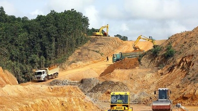 A escavação de terrenos para um projeto de construção exige uma licença de mineração?