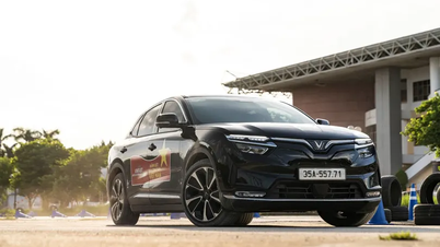 เลือกซื้อรถ SUV 5 ที่นั่งต้อนรับเทศกาลตรุษจีนปีม้า: 3 เหตุผลที่ VinFast VF 8 คือตัวเลือกที่ดีที่สุด