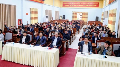 박닌: 탄안 동은 인민의회 후보자에 대한 유권자들의 의견을 수렴하기 위해 직장에서 회의를 개최했습니다.