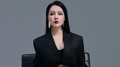 VTV sunucusu Thuy Van'ın nadir ve sıra dışı bir fotoğrafı.