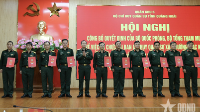 จังหวัดกวางงาย: เจ้าหน้าที่เกือบ 100 นายได้รับการแต่งตั้งเป็นผู้บัญชาการกองบัญชาการทหารระดับตำบล อำเภอ และเขตพิเศษ