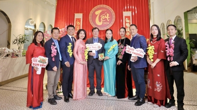La communauté vietnamienne de Chongqing, dans le Sichuan, en Chine, a célébré avec joie le Nouvel An lunaire du Cheval 2026.