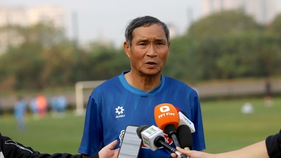 마이 득 쭝 감독이 베트남 여자 축구 국가대표팀을 계속 이끄는 이유를 밝혔습니다.
