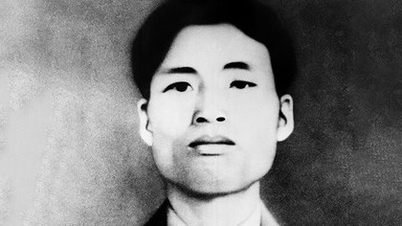 Setiausaha Agung yang manakah berasal dari wilayah Bac Ninh dan dipilih pada usia muda 26 tahun?