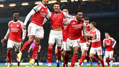 Garnacho marcou dois gols, mas o Chelsea ainda perdeu para o Arsenal na Copa da Liga Inglesa.