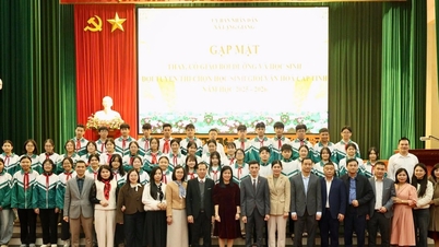 Bac Ninh: Komune Lang Giang mengadakan pertemuan untuk memberikan semangat kepada guru dan siswa yang berpartisipasi dalam kompetisi keunggulan budaya tingkat provinsi.