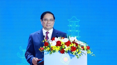 Prim-ministrul Pham Minh Chinh: Vietnamul se angajează să continue să fie un membru activ și proactiv în cooperarea digitală ASEAN.