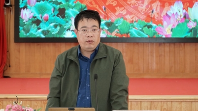 El vicepresidente del Comité Popular Provincial de Lam Dong, Nguyen Ngoc Phuc, trabaja en el progreso de los proyectos de tratamiento de residuos.
