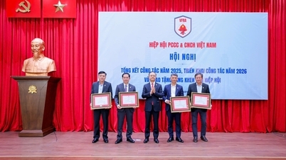 A Associação Vietnamita de Prevenção e Resgate de Incêndios está implementando seu principal programa de trabalho para 2026.