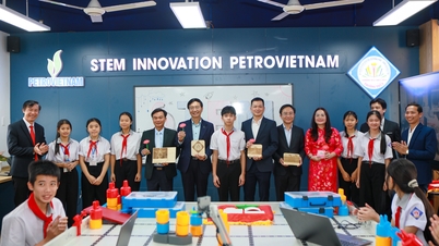 Tiga ruang praktik STEM diresmikan di Quang Tri - Memicu kreativitas dan memupuk pengetahuan.