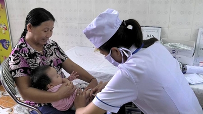 Đảm bảo tỷ lệ bao phủ vắc xin bại liệt đạt trên 95% ở quy mô xã/phường