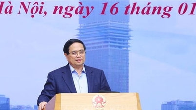 El Primer Ministro Pham Minh Chinh presidió una reunión del Comité Directivo del Centro Financiero Internacional en Vietnam.