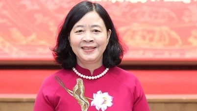 Mempromosikan hak rakyat untuk turut serta dalam membina dan menyempurnakan institusi, memperkukuh perpaduan nasional yang agung; hala tuju, tugas, dan penyelesaian untuk penggal Kongres Parti ke-14.