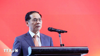 Majlis resepsi sempena ulang tahun ke-76 terjalinnya hubungan diplomatik antara Vietnam dan China.