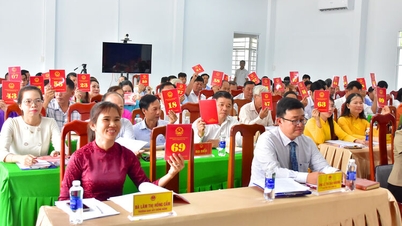 Yoldaş Ly Huynh Nhat Tien, Vinh Thanh Trung Beldesi Halk Komitesi Başkanlığı görevini yürütmektedir.