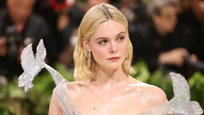 Elle Fanning: 21. yüzyıla taşınmış klasik bir Hollywood yıldızı.